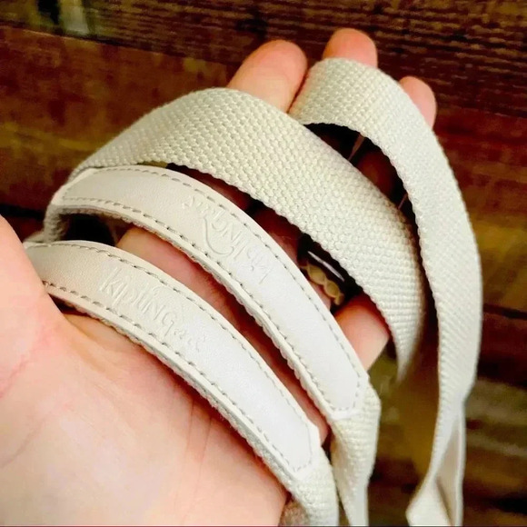 NWOT Kipling Jayla Travel Tote Duffle Metallic Crossbody - Picture 10 of 12